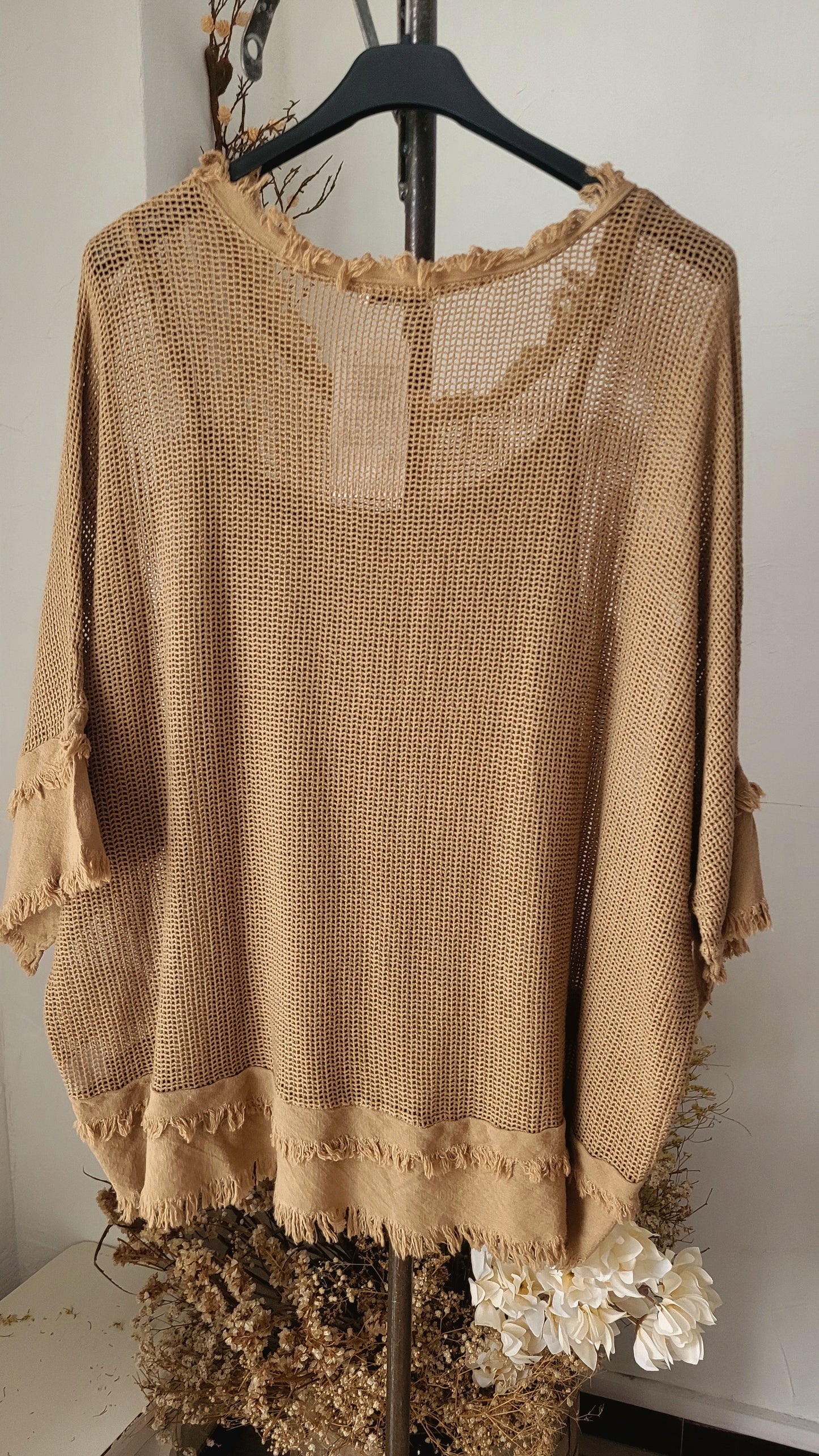 🍀 Top en Maille Ajourée & Franges – camel