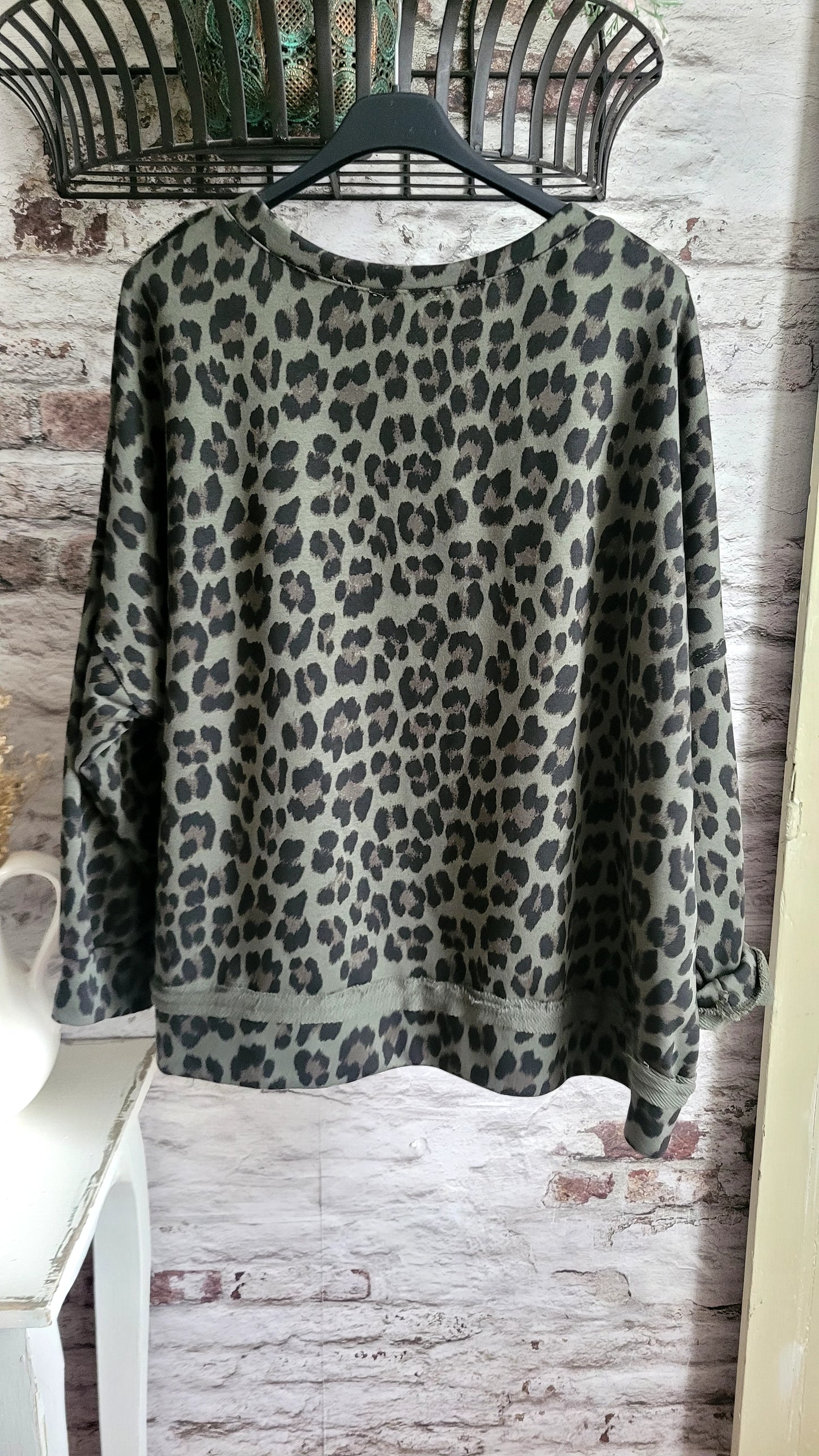 Sweat oversize léopard – Style bohème chic 🐆