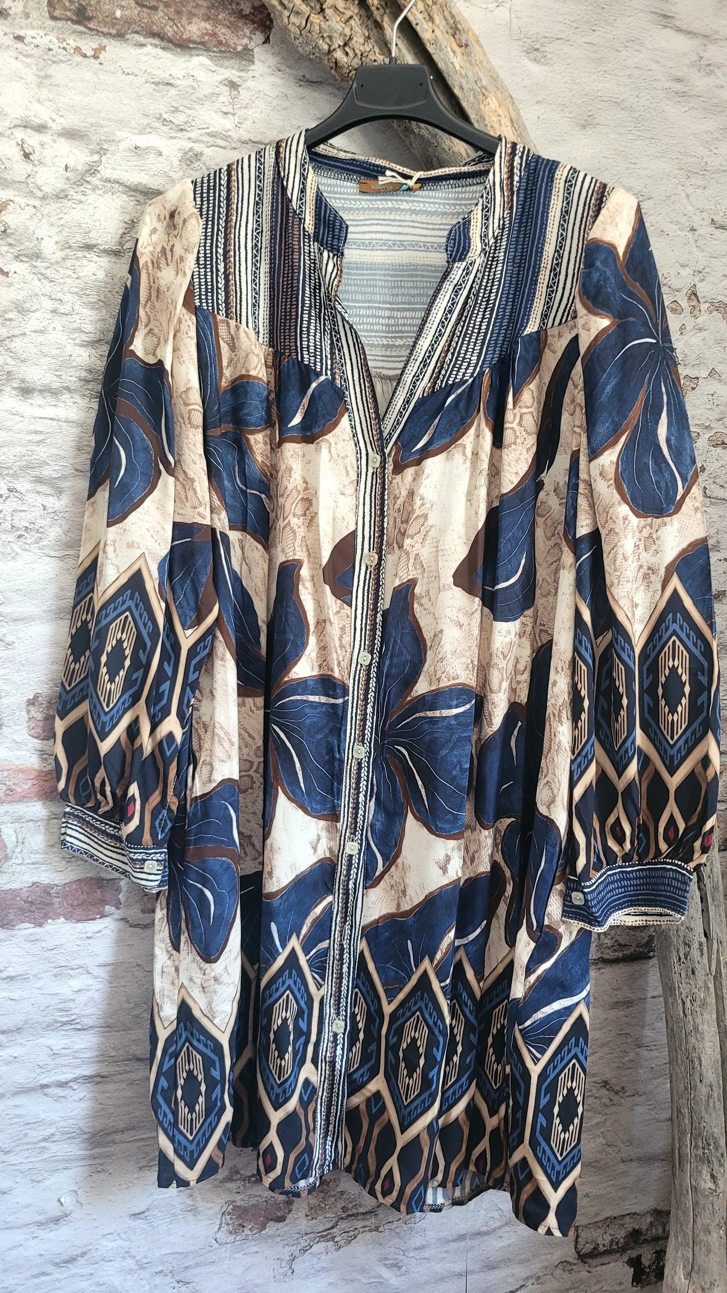 Tunique motif floral