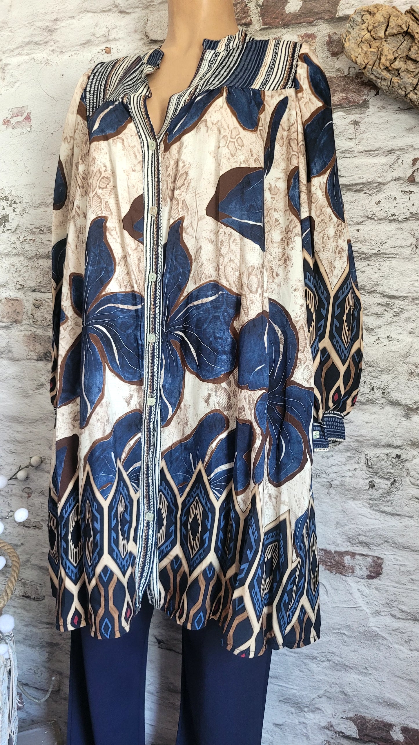 Tunique motif floral
