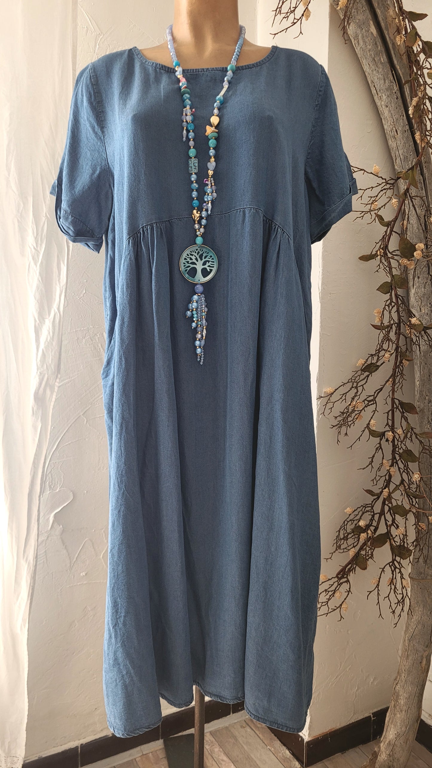 💋 Robe Tunique en Denim Léger – Coupe Boho & Détails Plissés