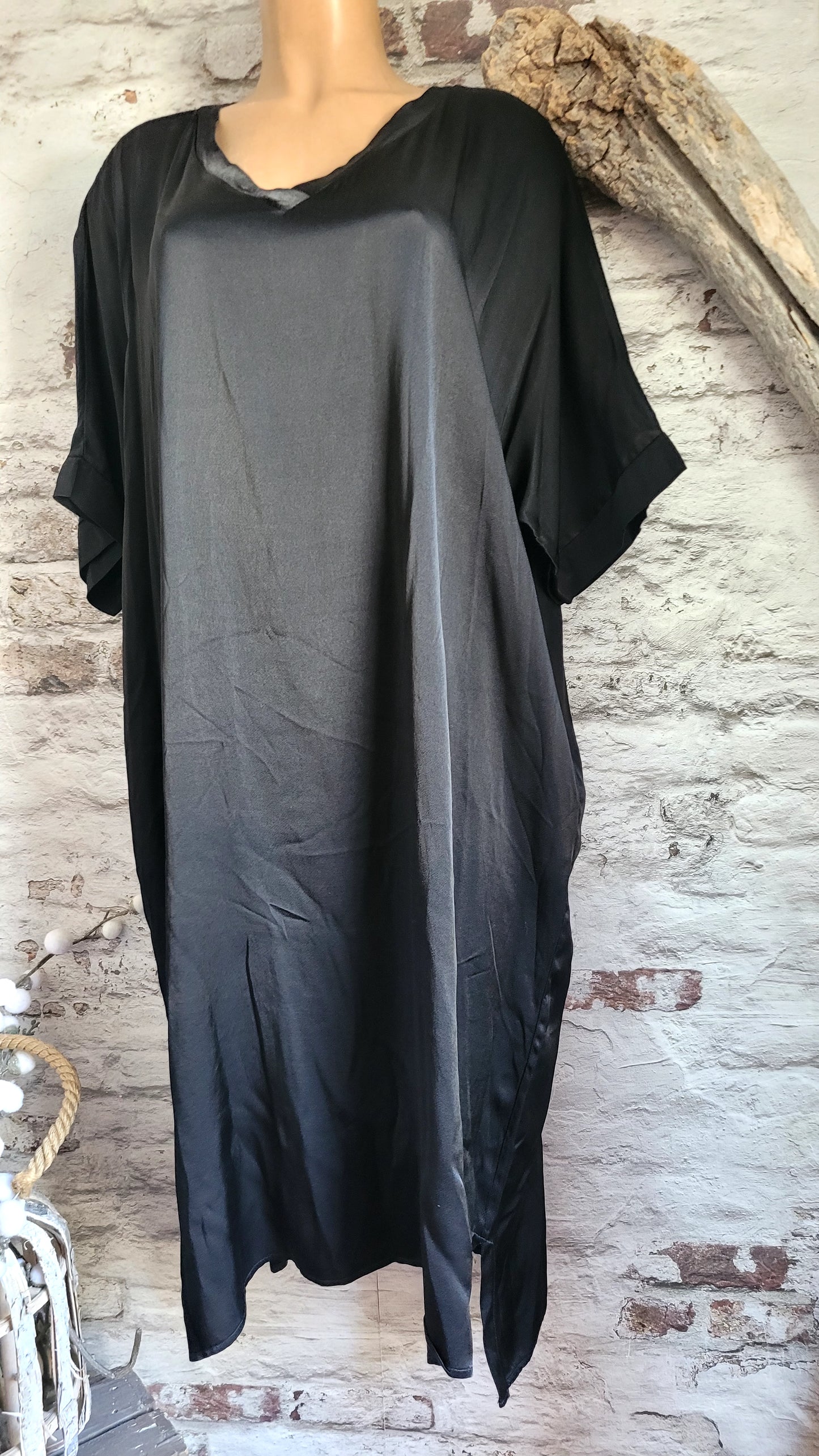 🌺 Robe fluide en satin