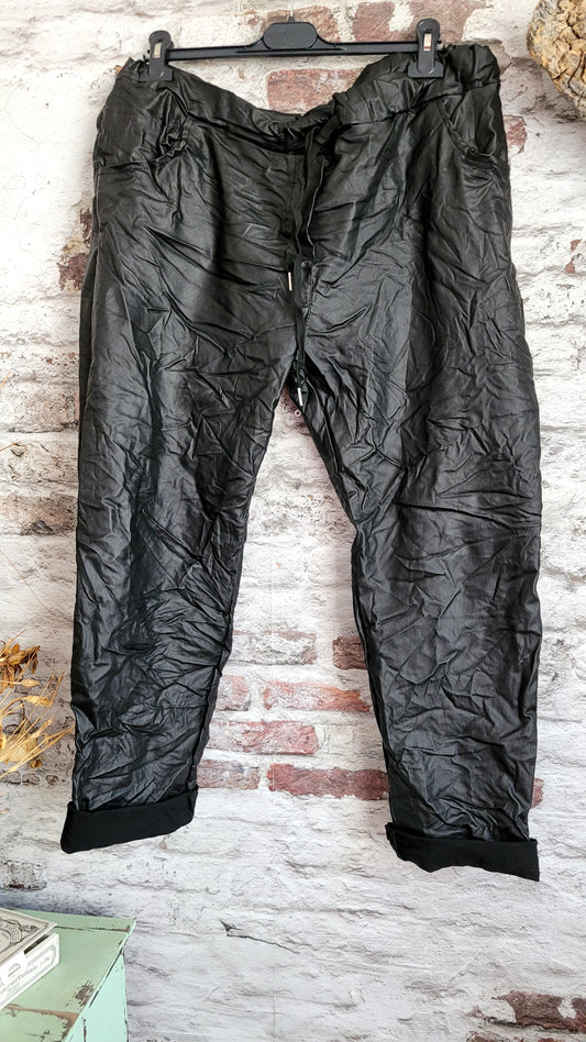 Pantalon simili cuir noir