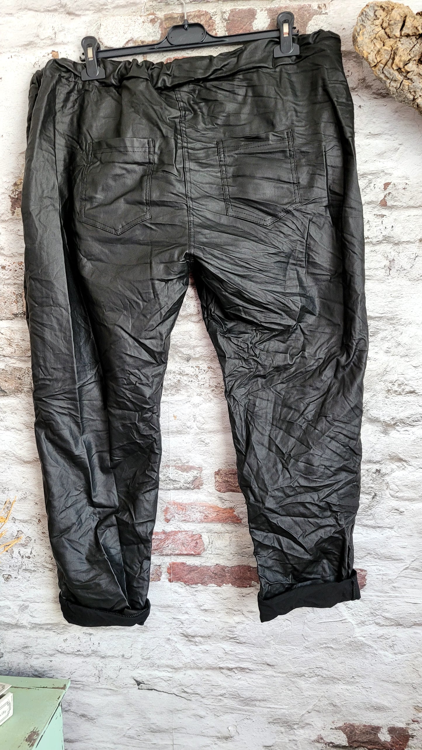 Pantalon simili cuir noir