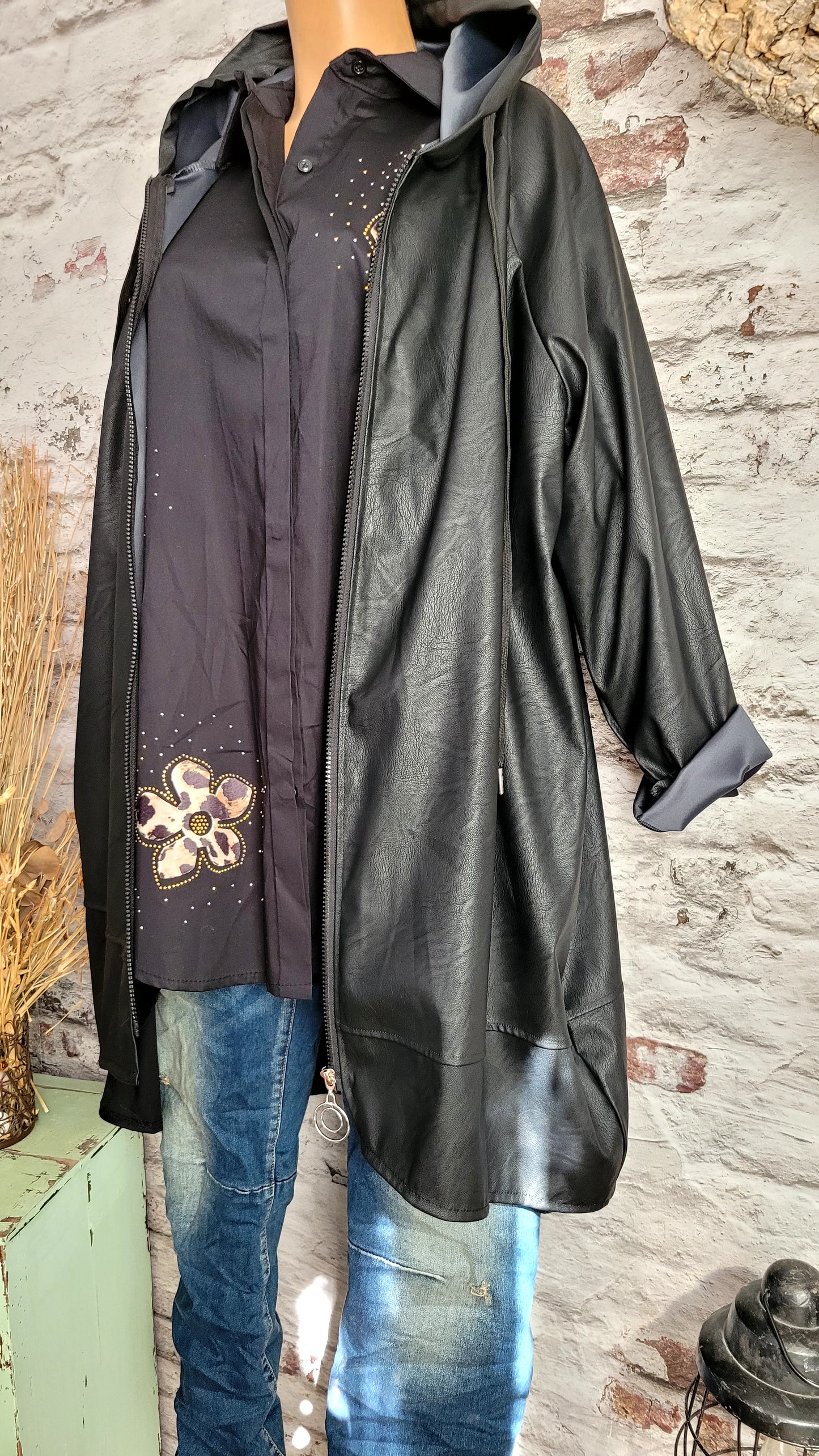 🖤 Veste à capuche simili cuir