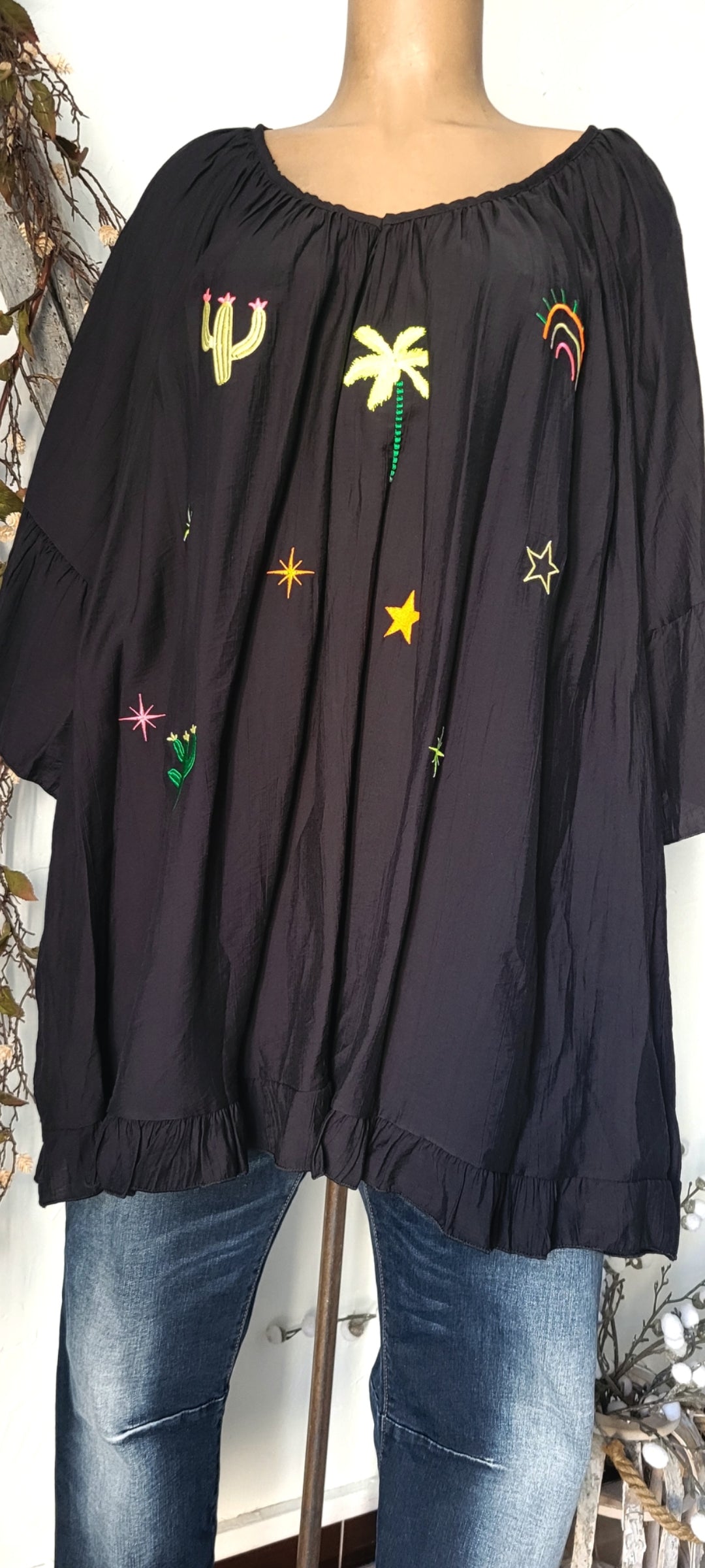 🎀 Tunique Bohème noir Détails Brodés