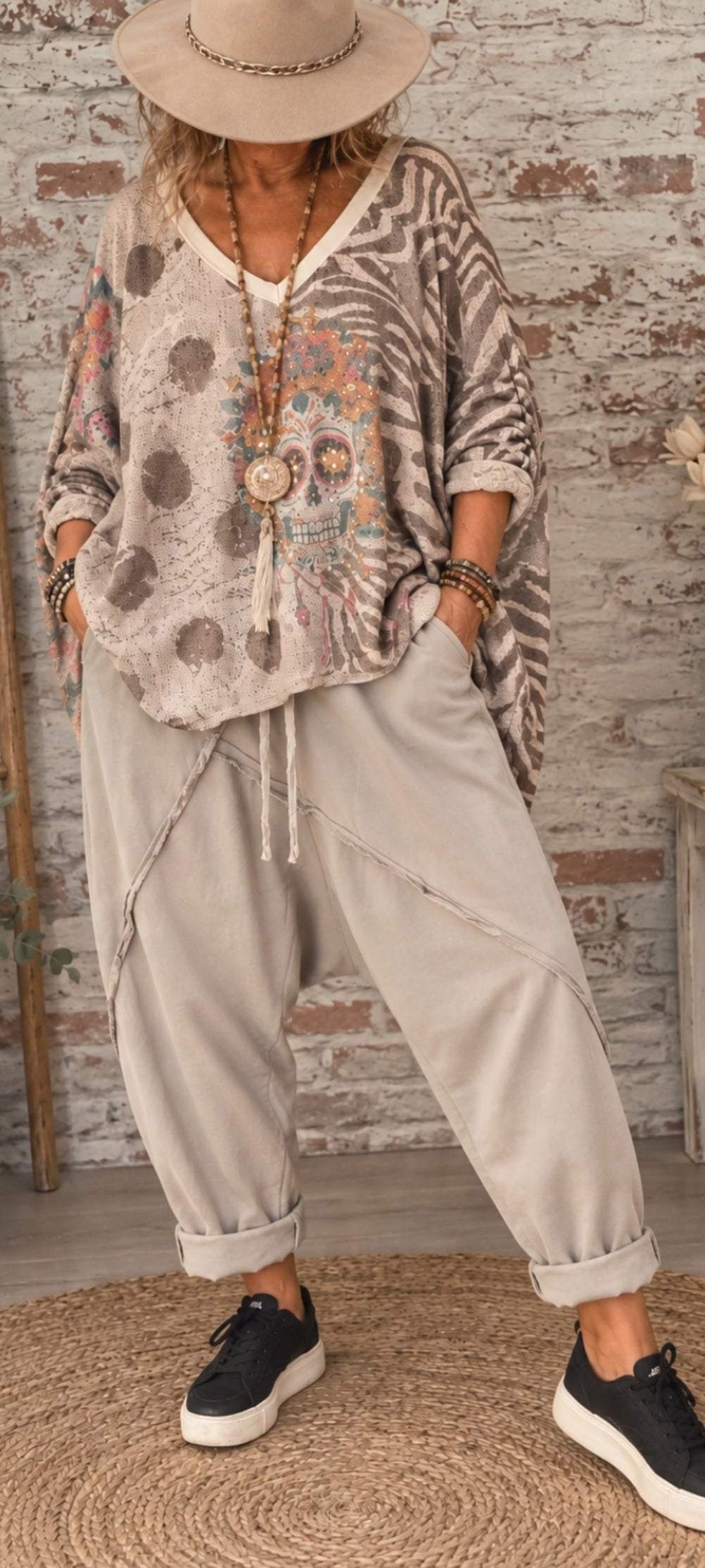 Sarouel Taupe avec Coutures Apparentes