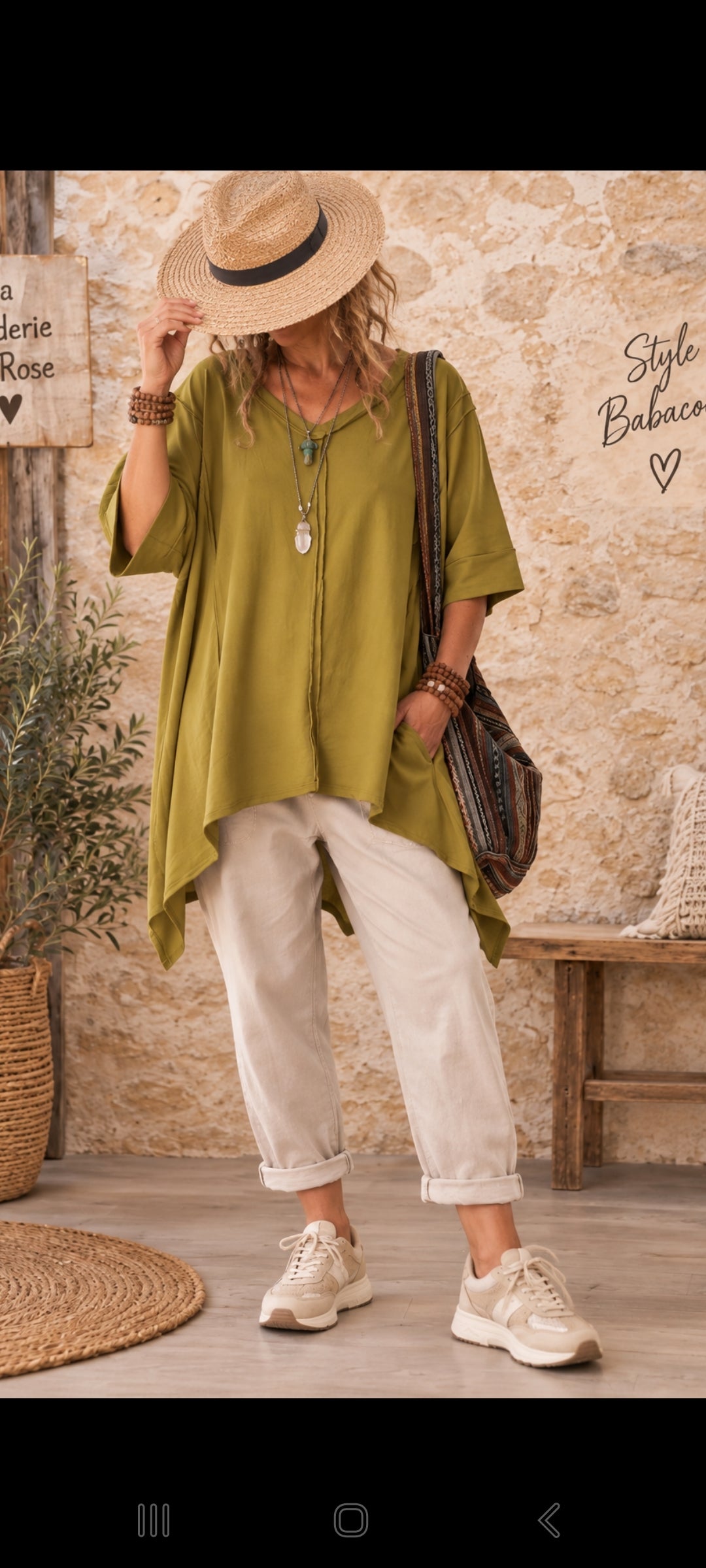 Tunique Oversize Col V en Vert-Olive