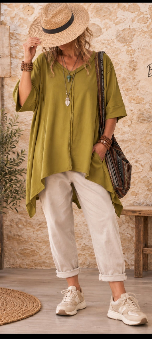 Tunique Oversize Col V en Vert-Olive