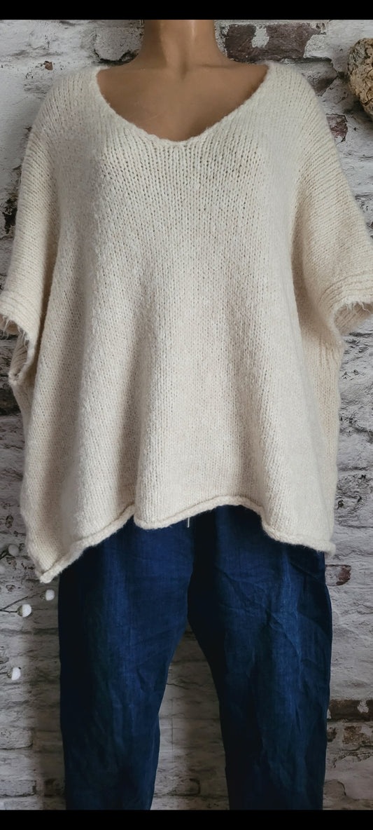 PULL/ PONCHO