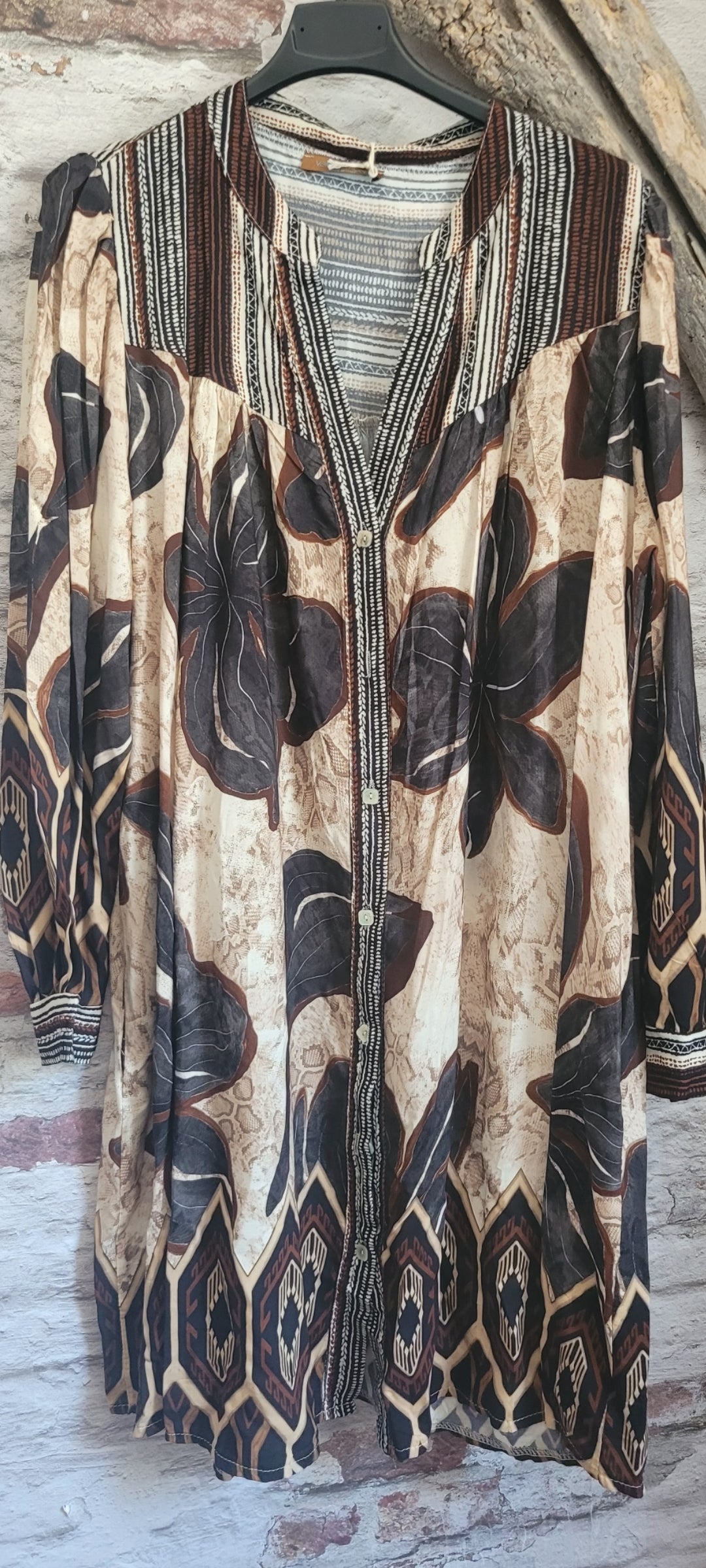Tunique motif floral