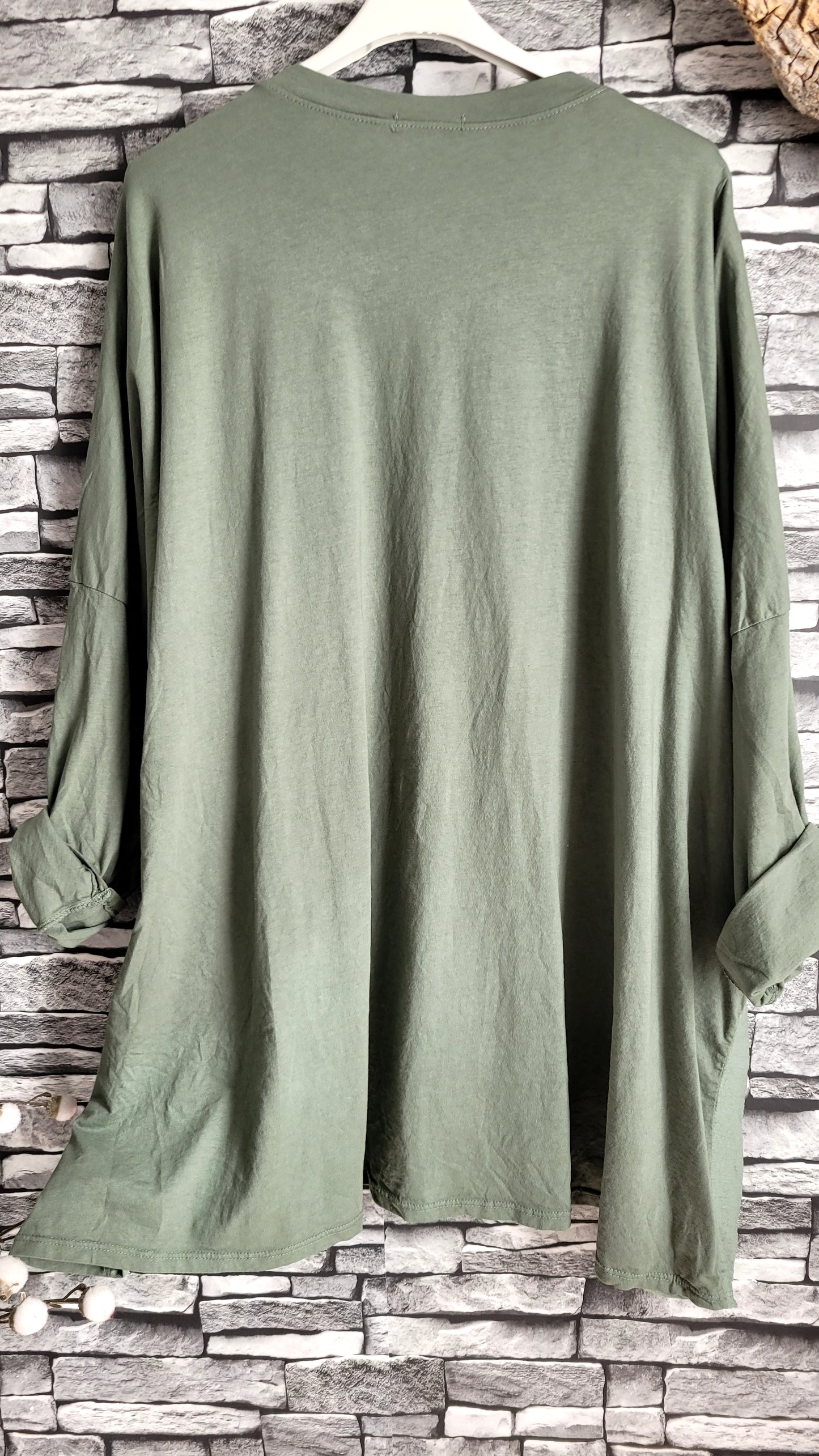 🌸 Tunique Oversize "Fleurie & Texturée" – Vert Sauge