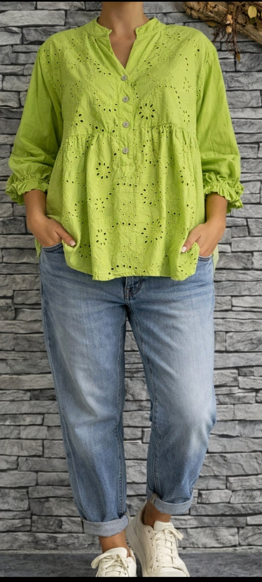 🎀Blouse Bohème en Broderie Anglaise – Vert anis
