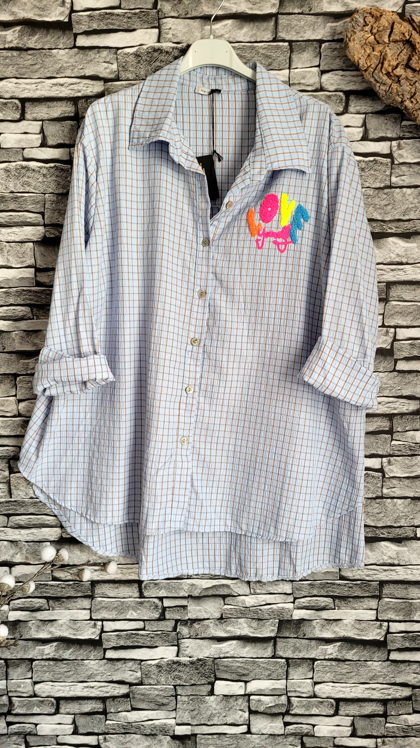 💋 Chemise Oversize Carreaux & Patch "LOVE"
