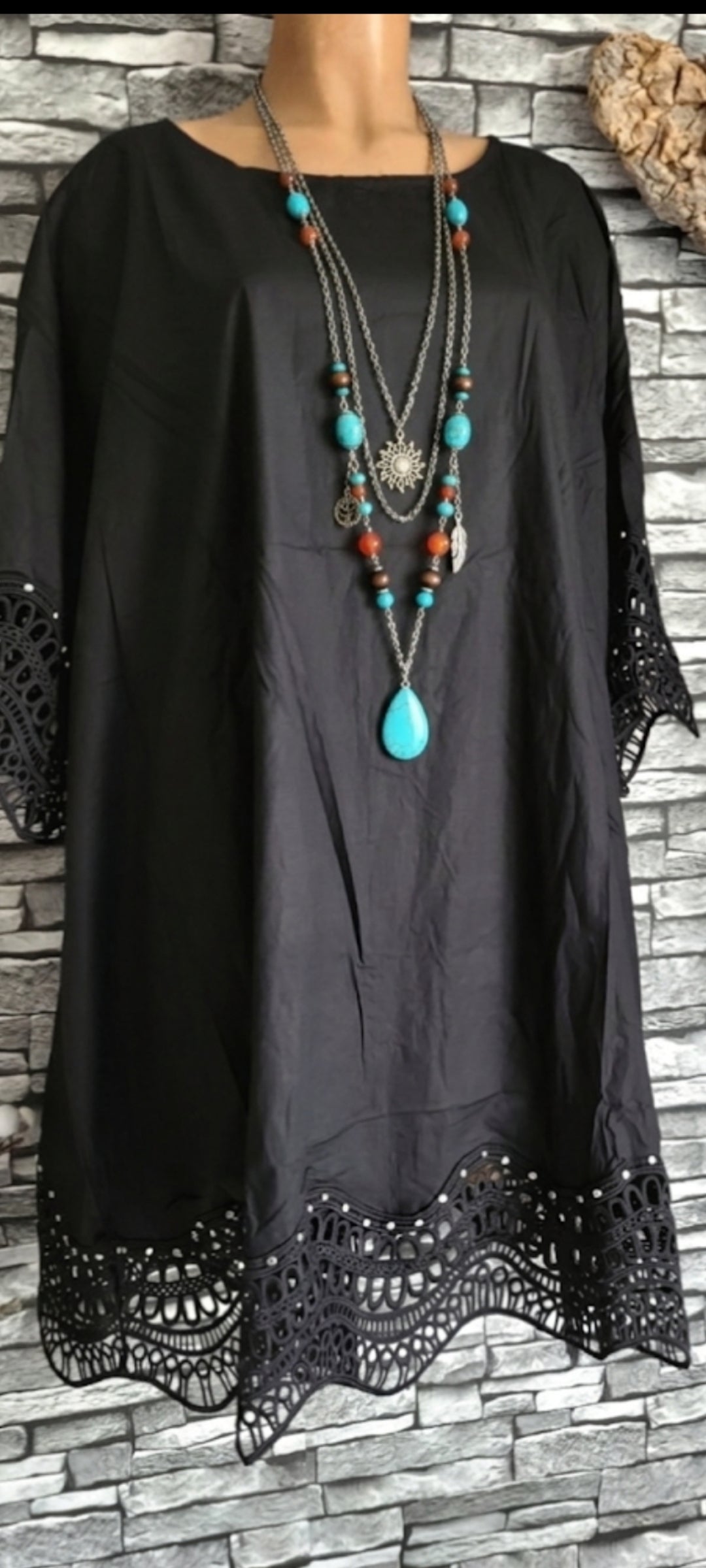 Tunique Oversize Noire – Chic & Dentelle