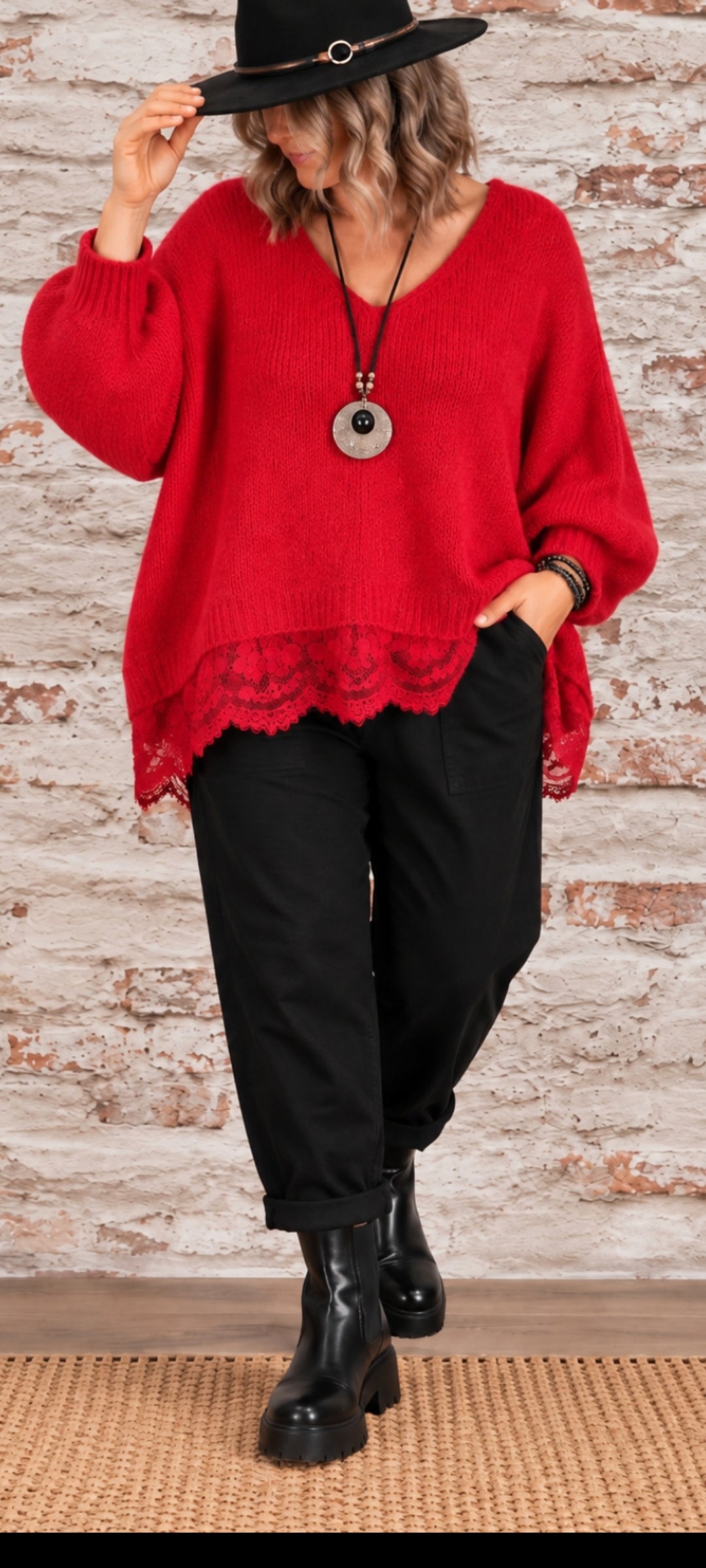 Pull maille douce avec dentelle