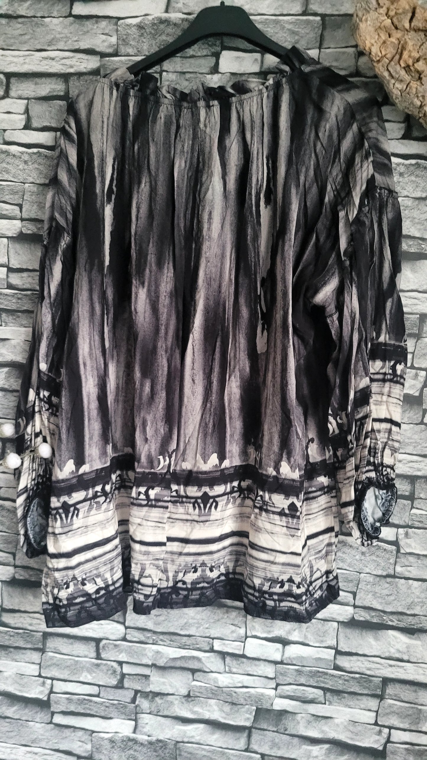 🌺 Blouse Bohème Chic - Imprimé Abstrait Noir & Sable