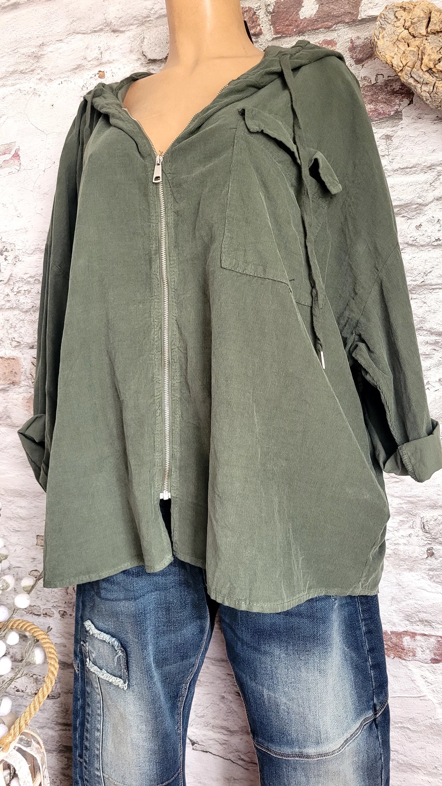 VESTE EN VELOURS CÔTELÉ