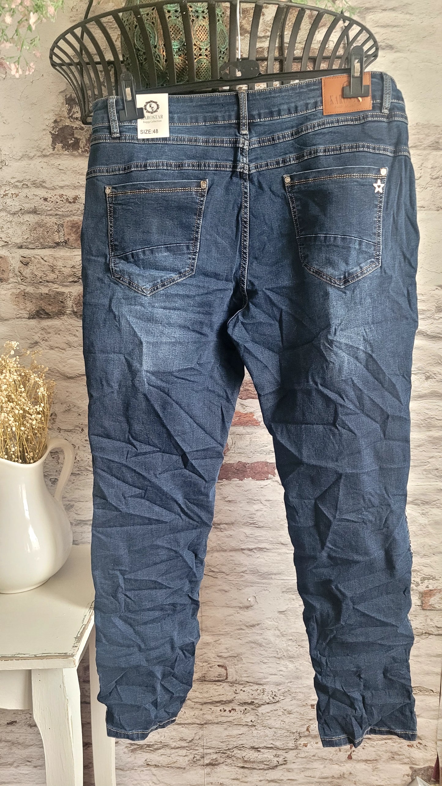 Jean karostar