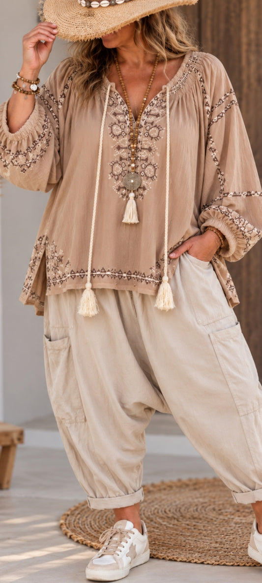 blouse bohème ample écrue, avec broderies